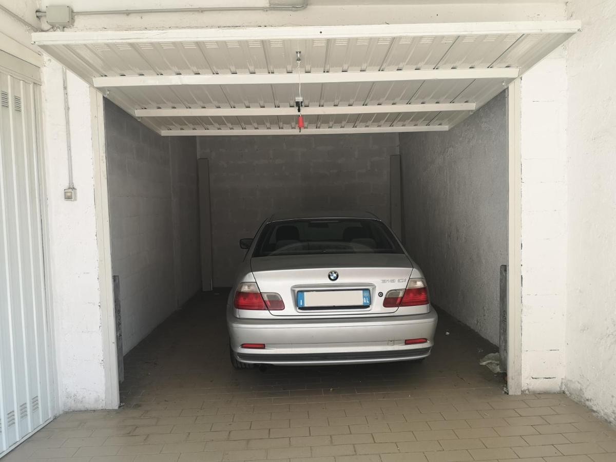 Wh - Bussana Appartement